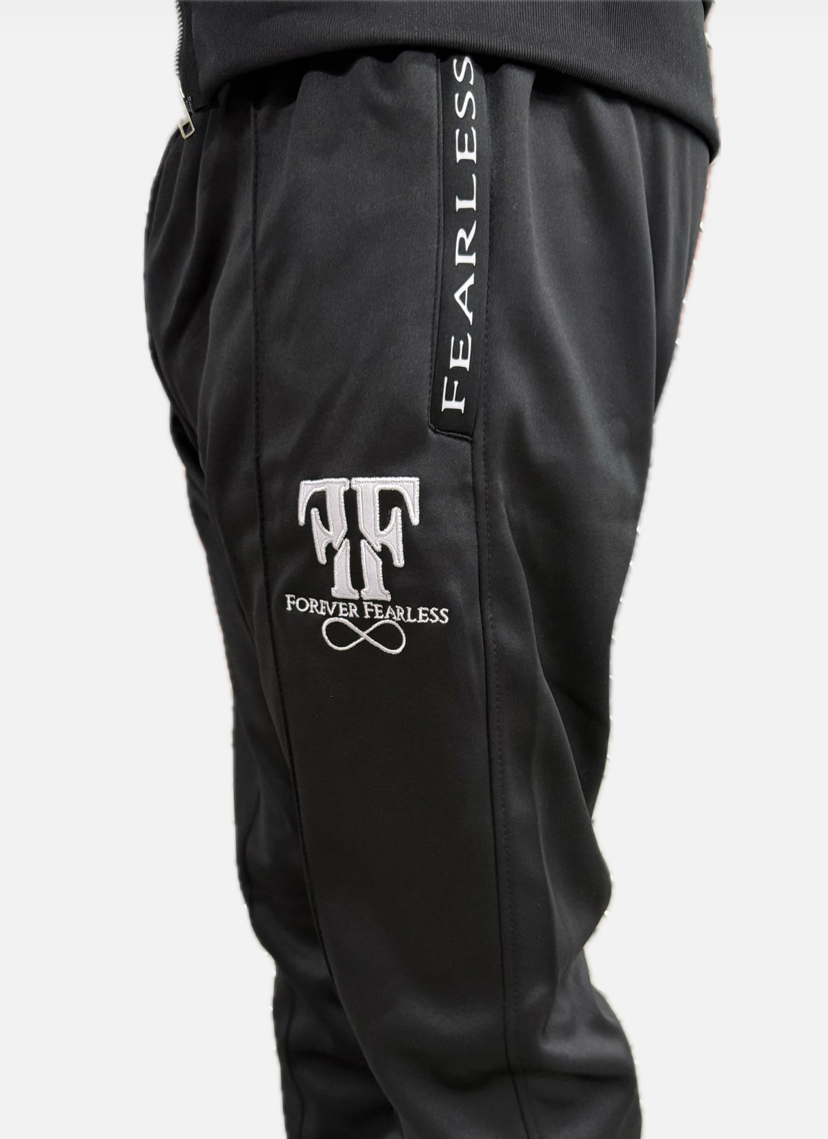 Signature Embroidery Sweatpants – Unisex